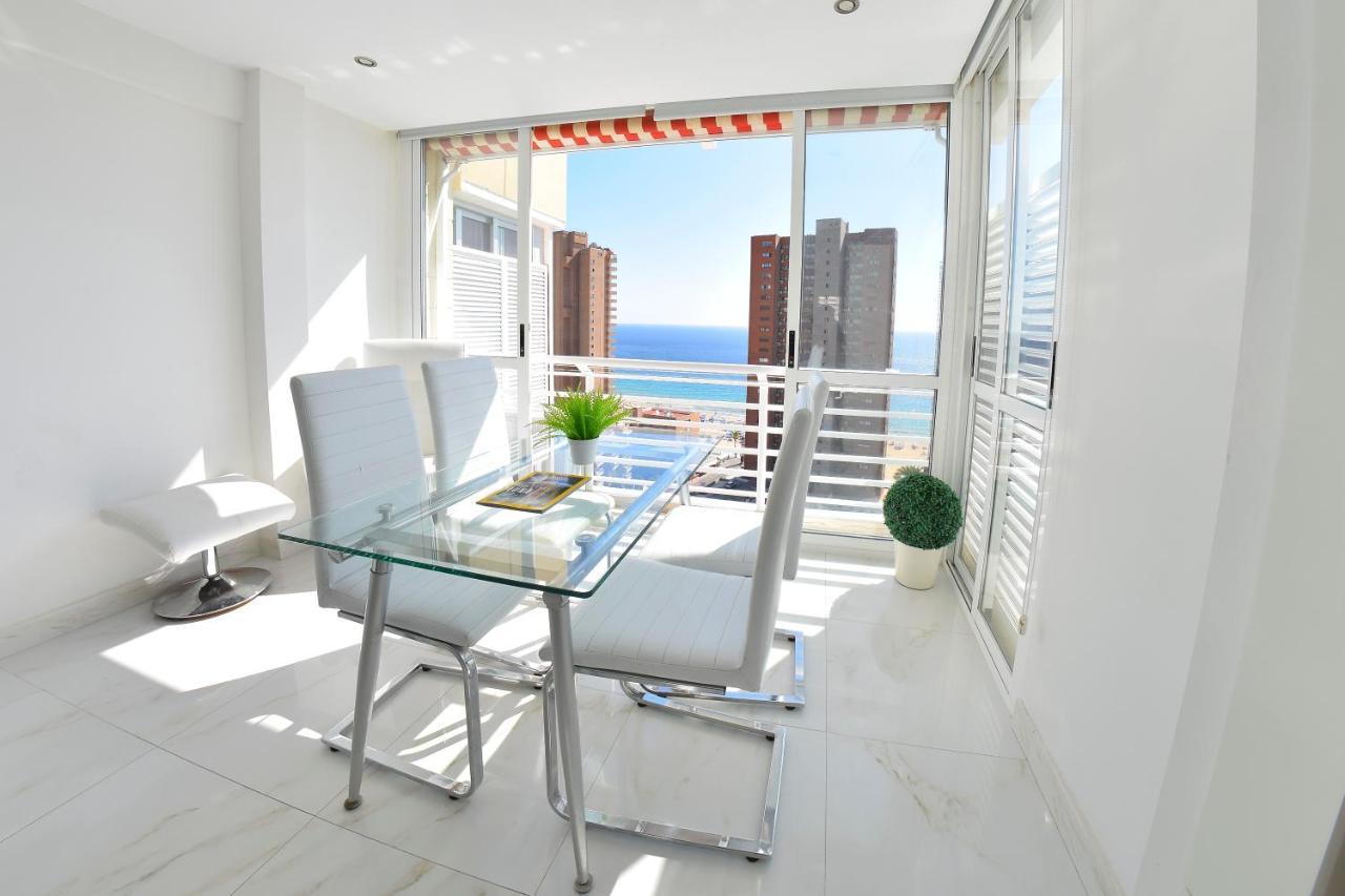 Los Caballos Vip Playa Levante Benidorm Dış mekan fotoğraf