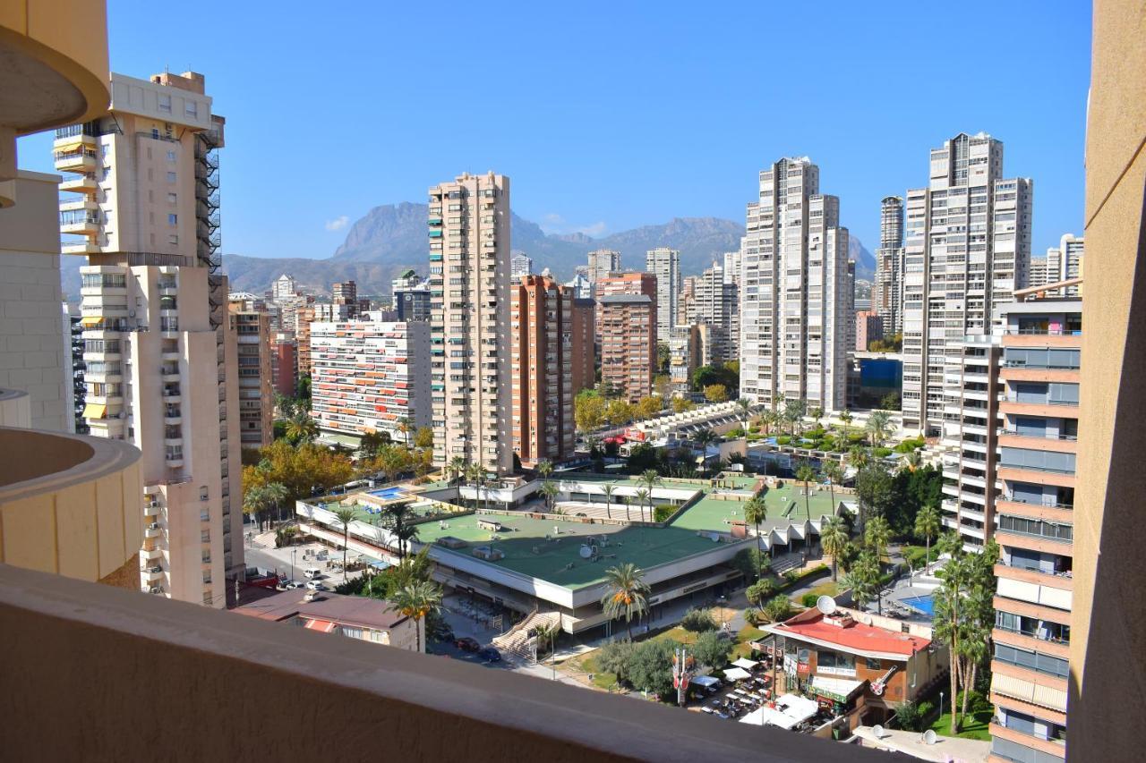 Los Caballos Vip Playa Levante Benidorm Dış mekan fotoğraf