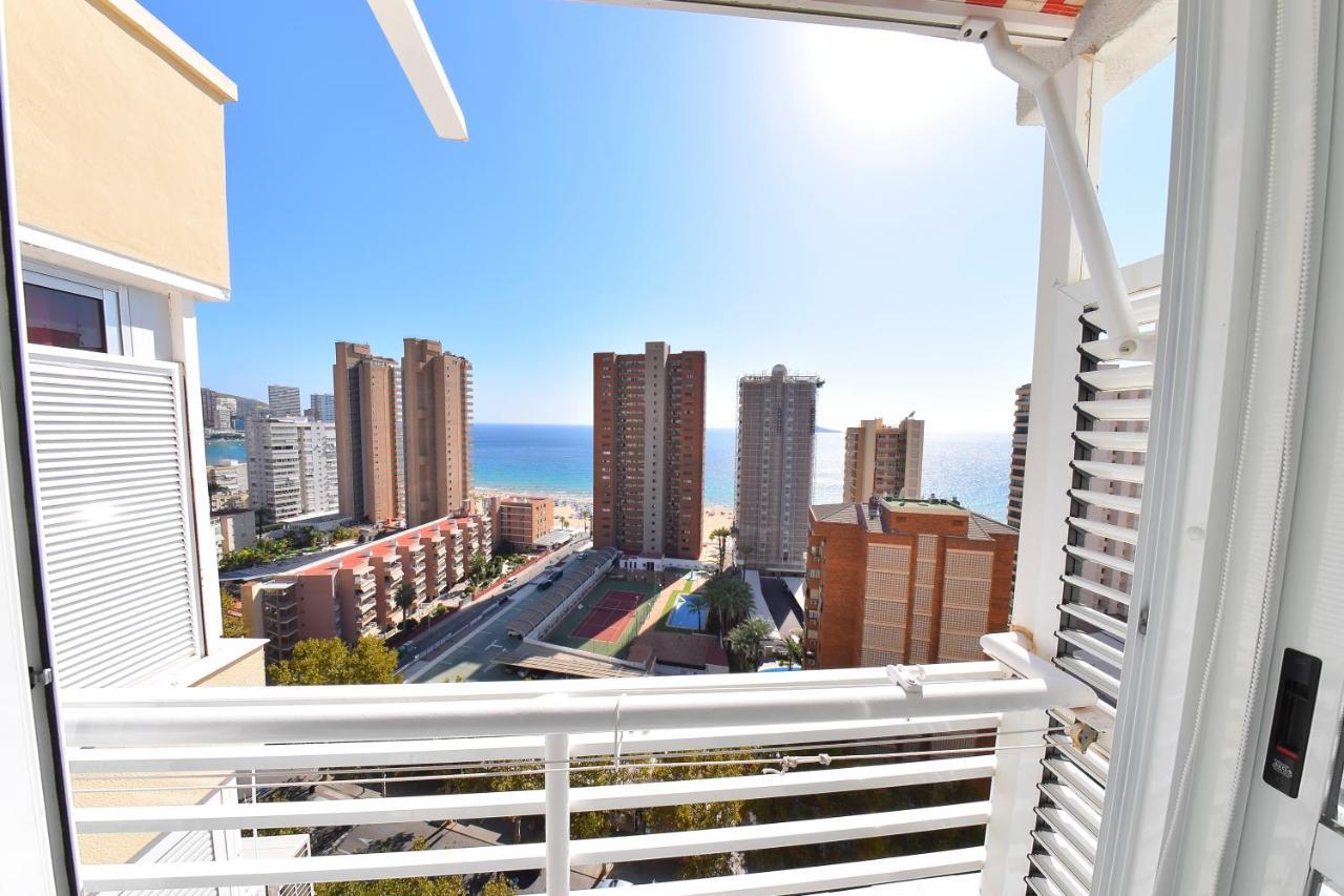 Los Caballos Vip Playa Levante Benidorm Dış mekan fotoğraf