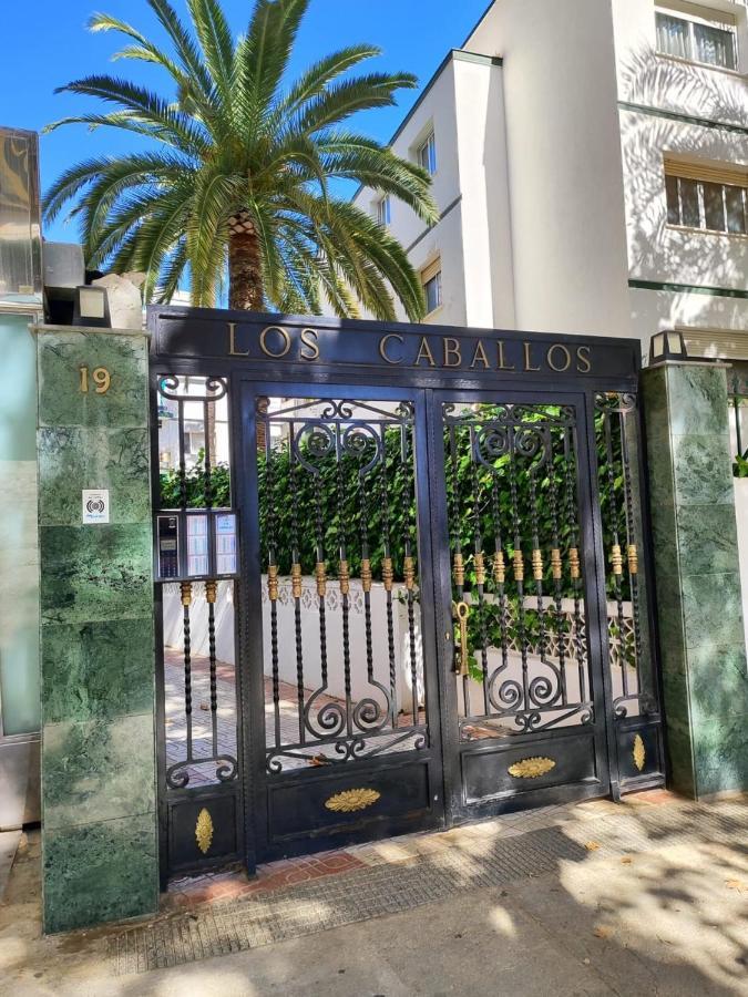 Los Caballos Vip Playa Levante Benidorm Dış mekan fotoğraf
